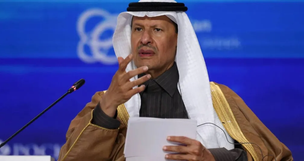 عبد العزيز بن سلمان: السعودية تواصل إمداد الأسواق بالطاقة رغم التحديات